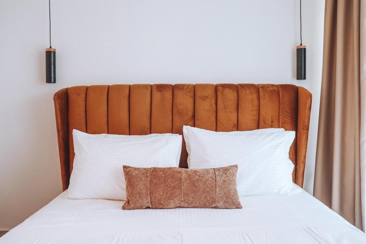Sithon Diamond Suites 1 Nikiti  Ngoại thất bức ảnh