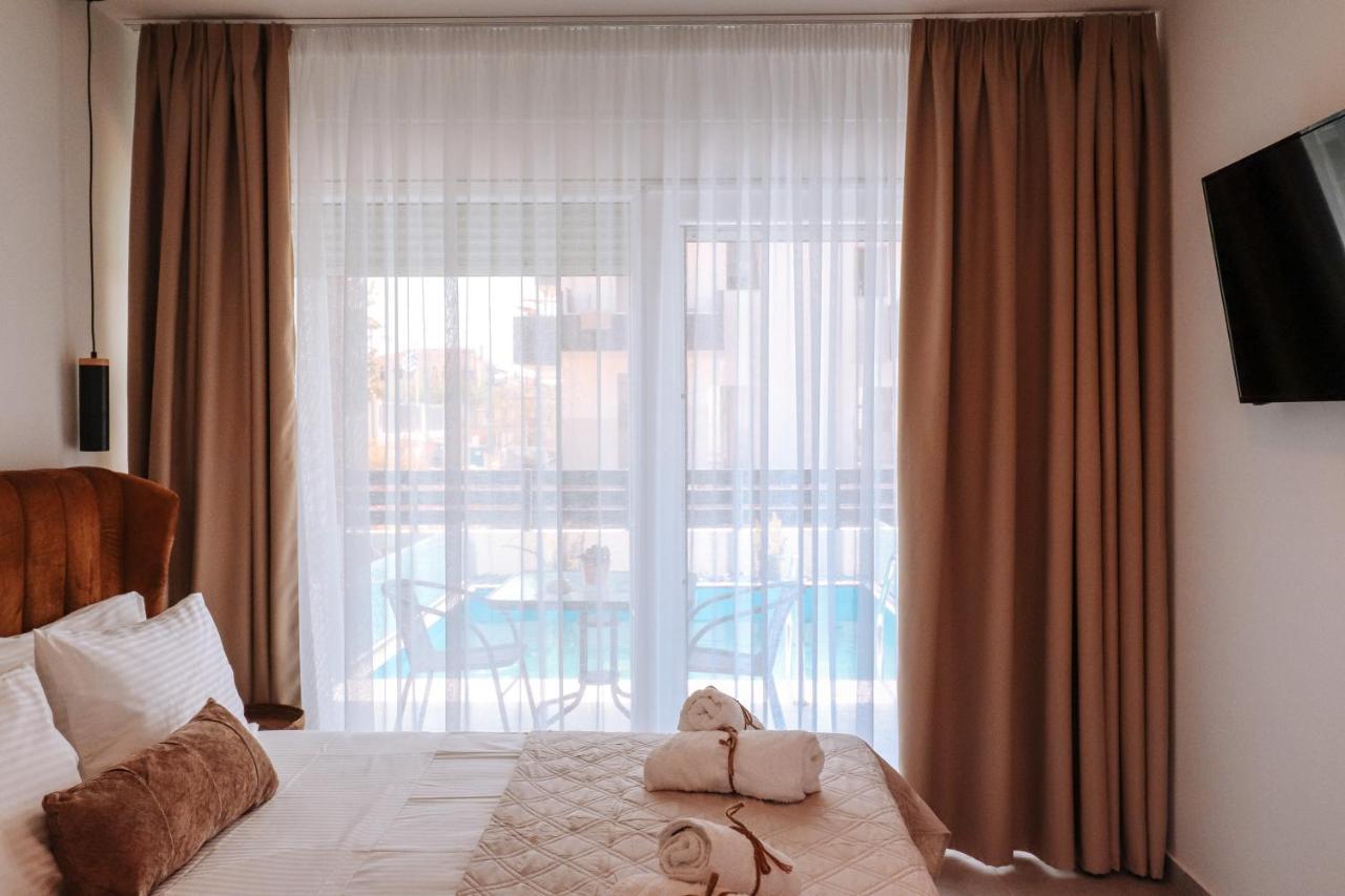 Sithon Diamond Suites 1 Nikiti  Ngoại thất bức ảnh