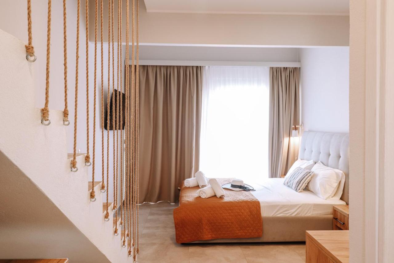 Sithon Diamond Suites 1 Nikiti  Ngoại thất bức ảnh