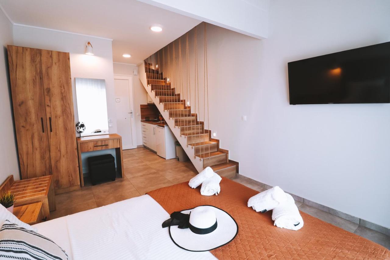 Sithon Diamond Suites 1 Nikiti  Ngoại thất bức ảnh