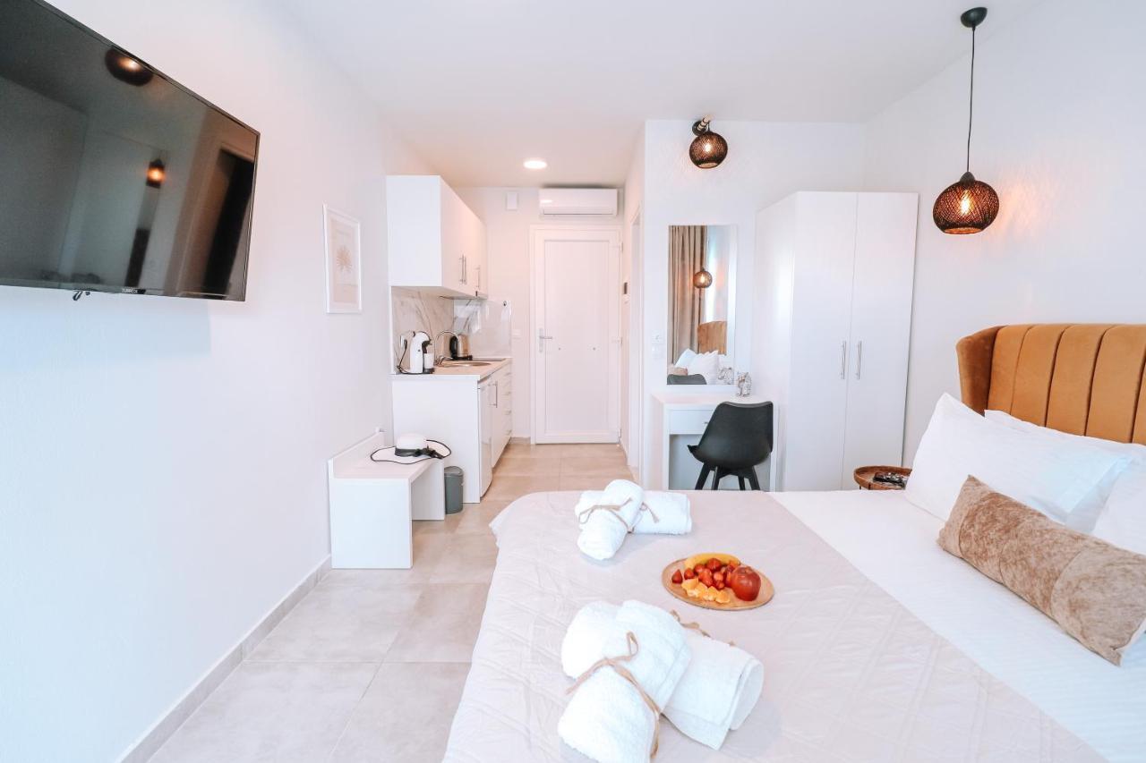 Sithon Diamond Suites 1 Nikiti  Ngoại thất bức ảnh