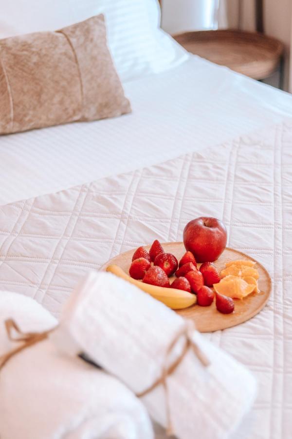 Sithon Diamond Suites 1 Nikiti  Ngoại thất bức ảnh